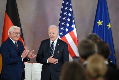 Biden sagt zum Abschied Danke - Biden erhielt den höchsten Verdienstorden der Bundesrepublik Deutschland durch Bundespräsident Steinmeier im Schloss Bellevue in Berlin.