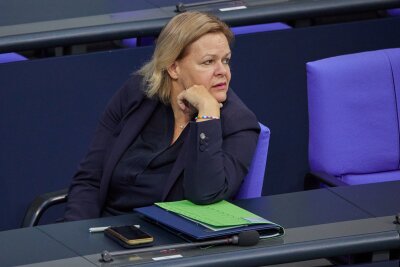 Bilanz zu neuen Grenzkontrollen: 1.000 Zurückweisungen - Bundesinnenministerin Nancy Faeser (SPD) war lange gegen Binnengrenzkontrollen. Inzwischen hält sie diese aber für notwendig. (Archivfoto)