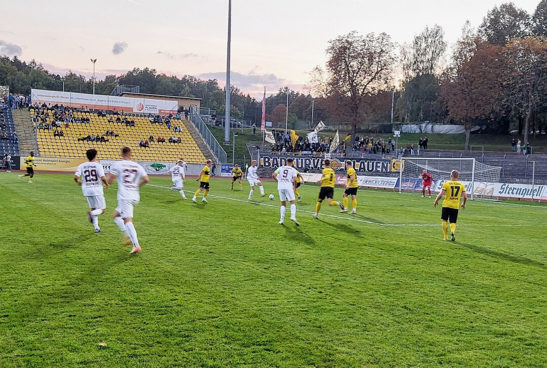 Bitter: VFC Plauen verliert im letzten Moment gegen Berlin - Der VFC Plauen hat am Freitagabend gegen den BFC Dynamo mit 1:3 verloren. Foto: Karsten Repert