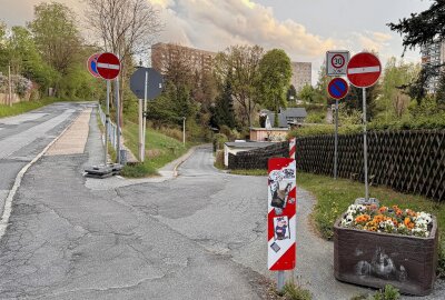 Bockauer Straße in Aue soll ausgebaut werden - Die Bockauer Straße auf dem Eichert in Aue soll ausgebaut werden vom Wiesenweg bis zum Buchenweg. Foto: Ralf Wendland