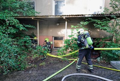 Brand auf der Dresdner Straße: Verkehr wird umgeleitet - Am der Dresdner Straße kommt es zu einem Feuerwehreinsatz. Foto: Harry Härtel