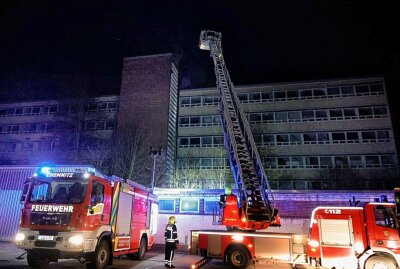 Brand in alter Industriebrache "Germania" - In der alten Industriebrache " Germania" brach ein Brand aus. Foto: Harry Härtel