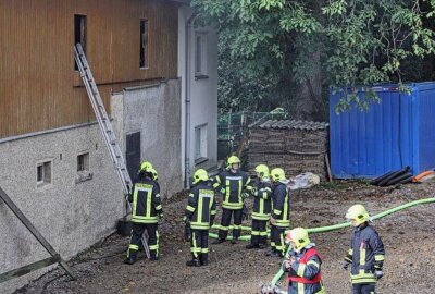 Brand mit Vermissten in Mittelsachsen: Vier Feuerwehren gleichzeitig im Einsatz - Alarm: Feuerwehr übt gemeinsam um 9 Uhr. Foto: Andrea Funke