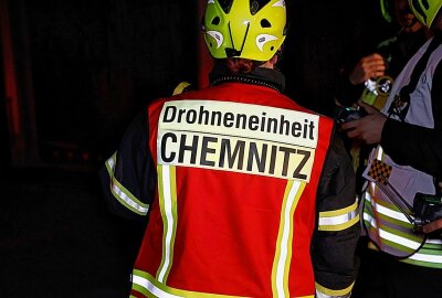 Brandstiftung in Chemnitzer Wald: Drohnen im Einsatz - Die Drohnenstaffel ist im Einsatz. Foto: ChemPic