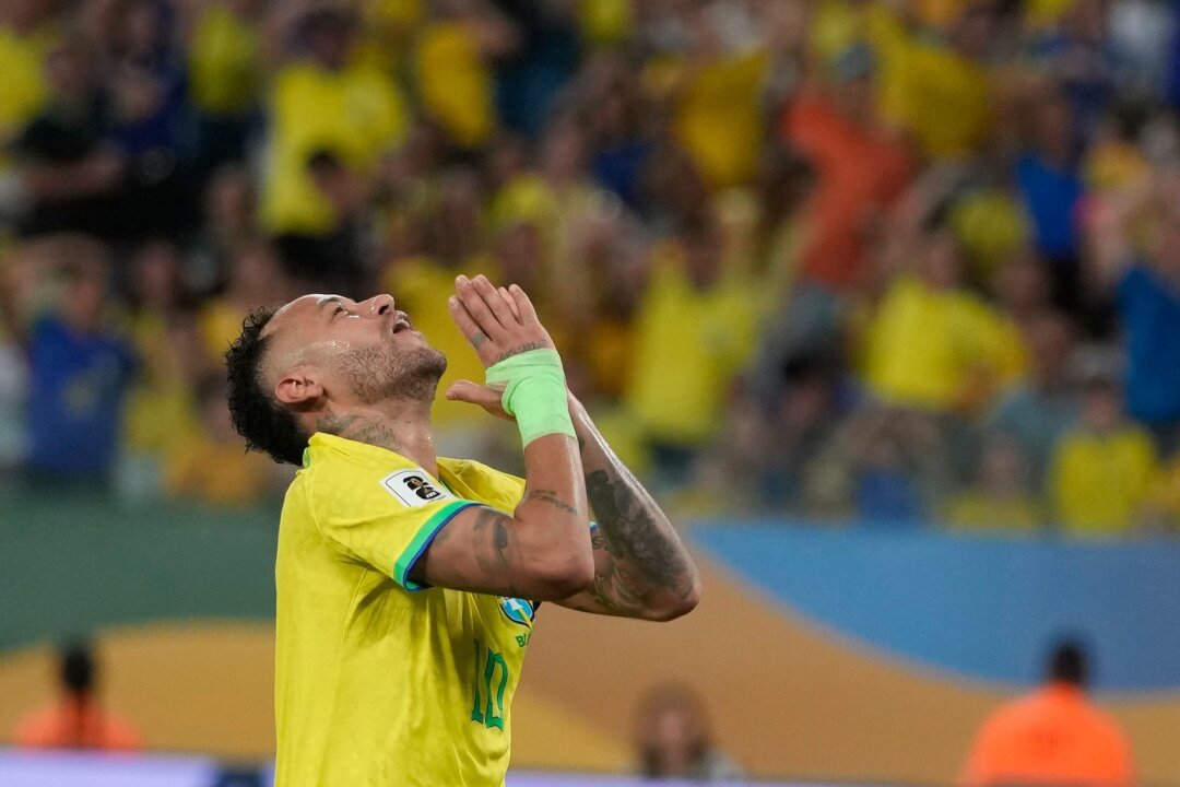 Brasiliens Nationaltrainer verzichtet auf Neymar - Das Comeback im Nationalteam muss warten: Neymar hofft aufs nächste Jahr.