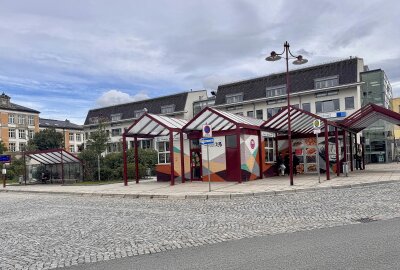 Brennpunkt Postplatz: Gibt es im Auer Zentrum bald Videoüberwachung? - Der Postplatz in Aue ist ein Brennpunkt in der Stadt - Freie Wähler und CDU-Fraktion setzen sich für eine Videoüberwachung ein. Foto: Ralf Wendland