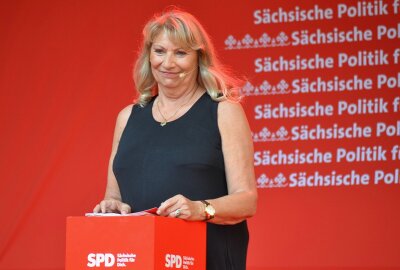 Bundeskanzler Scholz macht sich für Köpping stark - Petra Köpping plädierte unter anderem für ein starkes Gesundheitswesen. Foto: Jürgen Sorge