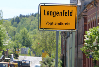 Bundesstraße im Vogtland bald voll gesperrt - Vollsperrung der B 94 in Lengenfeld. Foto: Simone Zeh