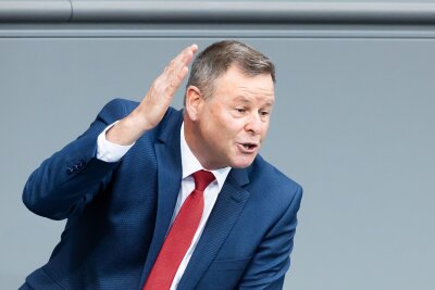 Bundestag in Standby-Modus - AfD, BSW und Linke protestieren - Linken-Politiker Christian Görke ist empört über die einwöchige Zwangspause, die dem Bundestag voraussichtlich verordnet wird. (Archivbild)