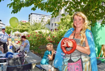 Bunter Chemnitzer Rosenhof - Ein buntes Programm beim Fest auf dem Chemnitzer Rosenhof. Foto: Steffi Hofmann