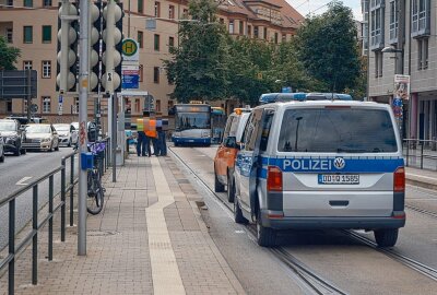 Bus muss Gefahrenbremsung einlegen: Mehrere Verletzte - Der Grund dafür war Fahrradverkehr, der plötzlich die Fahrbahn kreuzte. Foto: Christian Grube