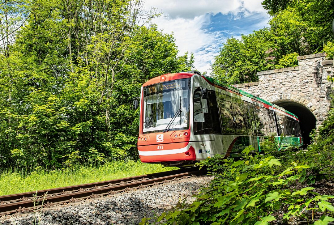 C15 verkehrt wieder planmäßg zwischen Hainichen und Chemnitz Technopark - Die C15 fährt wieder planmäßig. Foto: City Bahn Chemnitz