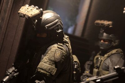 "Call of Duty": Vom Nachahmer zum Milliarden-Shooter - Mit "Call of Duty: Modern Warfare" machte das Studio Infinity Ward im Oktober 2019 einen Soft-Reboot der "Modern Warfare"-Reihe. Mit einem Umsatz von 600 Millionen US-Dollar in den ersten drei Tagen wurde der eigene Rekord gebrochen und Activision feierte den erfolgreichsten Verkaufsstart der Firmengeschichte und positive Kritiken.