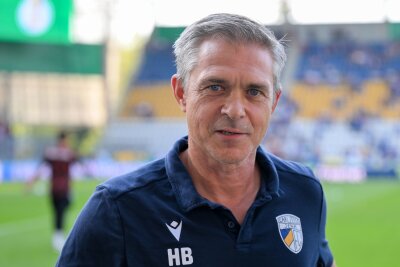 Carl Zeiss Jena längere Zeit ohne erkrankten Trainer Bürger - Stefan Böger übernimmt bis Jahresende.