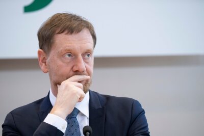 CDU und SPD plädieren für neue politische Kultur - Regierungschef Michael Kretschmer (CDU) wirbt für eine neue politische Kultur im Freistaat.