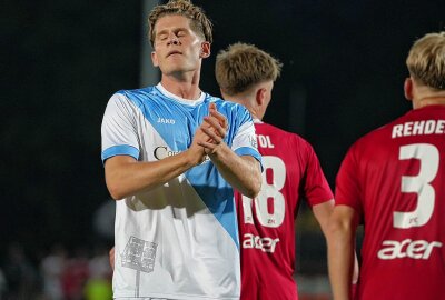 CFC blamiert sich beim Schlusslicht -  Auch Last-Minute-Neuzugang Malina konnte am Freitagabend in Meuselwitz keine Akzente setzen. Foto: Marcus Hengst