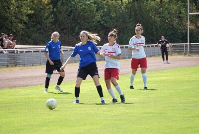 CFC-Damen agieren bisher mit blütenweißer Weste - Die CFC-Damen (hier im DFB-Pokal-Duell mit Viktoria Köln) sind aktuell Spitzenreiter der Landesliga.Foto: Marcus Hengst