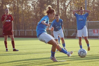 CFC-Frauen verpassen Pokal-Überraschung denkbar knapp! - Ein sicher verwandelter Elfmeter von Yella Mihalyi kam zu spät. Foto: Marcus Hengst