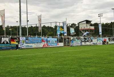 CFC gewinnt "Sechs-Punkte-Spiel" in Brandenburg - Den Chemnitzer FC haben wieder mehr als 100 Anhänger nach Luckenwalde begleitet. Foto: Marcus Hengst