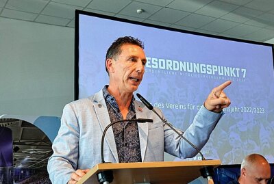 CFC-MV: Zwischen Transparenz, Zuversicht und einer Märchenstunde - Der CFC- Vorstandsvorsitzende Helmut Brunhuber. Foto: Harry Härtel