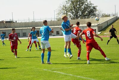 CFC-U19: Zwischen Landespokal-Pflicht und Bundesliga-Herausforderung - Lohn der Mühe war die Teilnahme am "Deutschen-Junioren-Vereinspokal". Dort war aber der 1. FC Köln eine Nummer zu groß für die Himmelblauen. Foto: Marcus Hengst