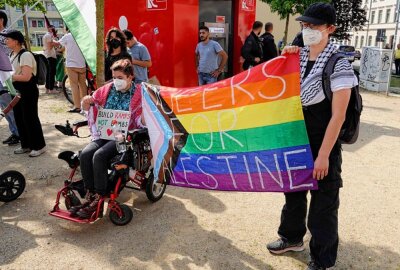 Chemnitz: Demonstration für Palästina zieht durch die Stadt - Am Samstagnachmittag hatte die Chemnitzer Initiative "Chemnitz für Palästina zu einer Demo aufgerufen. Foto: Harry Härtel