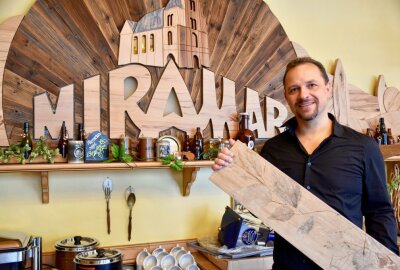 Chemnitz' größter Biergarten eröffnet die Saison - Der "Balkon von Chemnitz" feiert heute die Wiedereröffnung bei bestem Wetter. Foto: Steffi Hofmann