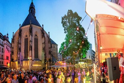 Chemnitz stößt an: Brauereimarkt lädt bis Sonntag in die City ein - Die Innenstadt ist zum Brauereimarkt stets gut gefüllt. Foto: Exclusiv Events/Archiv