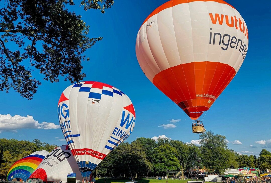 Chemnitzer Ballonfest ist eröffnet - Das Ballonfest im Chemnitzer Küchwald ist eröffnet. Foto: Steffi Hofmann