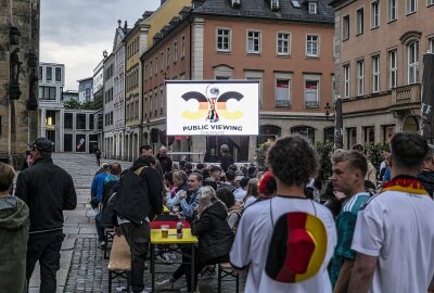 Chemnitzer-City feiert grandiosen Auftaktsieg der DFB-Elf - Großer Andrang zur EM in der Inneren Klosterstraße. Foto: Ralph Kunz