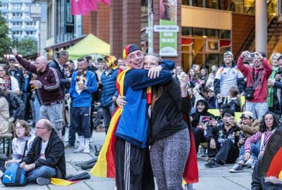 Chemnitzer-City feiert grandiosen Auftaktsieg der DFB-Elf - Chemnitz im Fußballfieber. Foto: Ralph Kunz