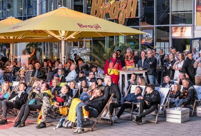 Chemnitzer-City feiert grandiosen Auftaktsieg der DFB-Elf - Deutsches Team begeistert mit 5:1-Sieg Foto: Ralph Kunz