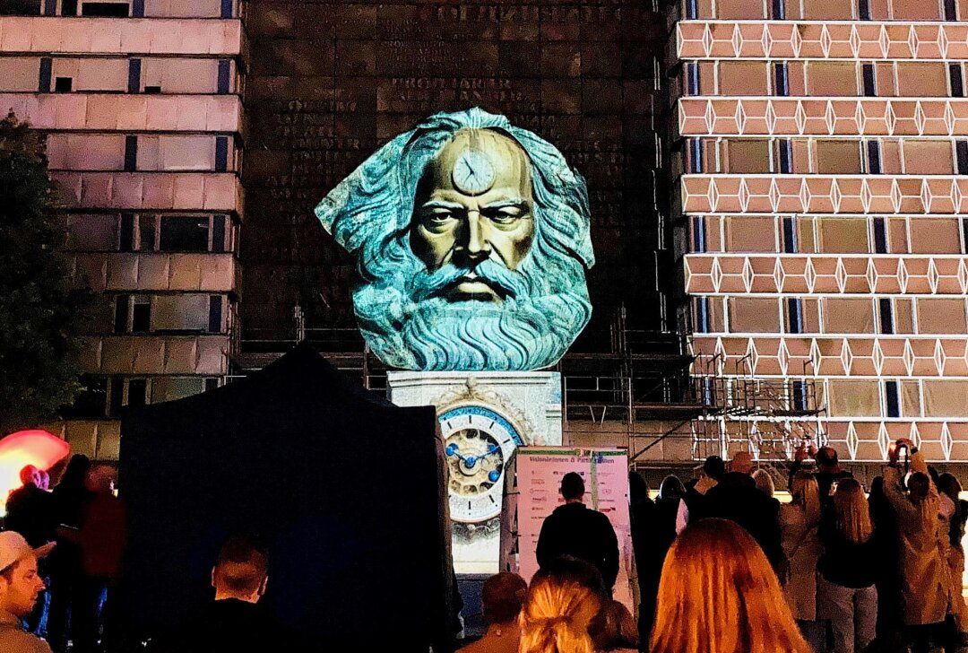 Chemnitzer Lichterfestival räumt bei Städtewettbewerb ab - Die erste Auflage 2023 war ein großer Erfolg. Foto: Steffi Hofmann