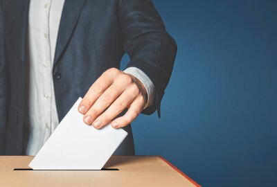 Chemnitzer Stadtratswahl: Digitale Wahlhilfe "Voto" startet - Symbolbild. Foto: Adobe Stock/Sergey Tinyakov