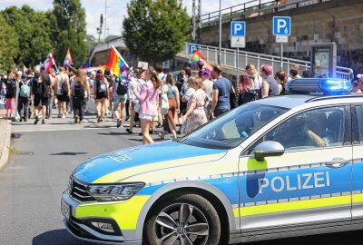 Christopher Street Day in Pirna will Zeichen setzen - Die Polizei ist ebenfalls beim CSD vor Ort. Foto: xcitepress