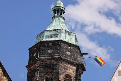 Christopher Street Day in Pirna will Zeichen setzen - Am Samstag soll Pirna noch bunter als sonst erstrahlen. Foto: xcitepress