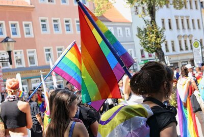 Christopher Street Day in Pirna will Zeichen setzen - Am Samstag soll Pirna noch bunter als sonst erstrahlen. Foto: xcitepress