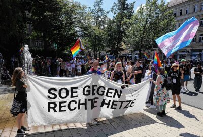 Christopher Street Day in Pirna will Zeichen setzen - Unter dem Motto "Vielfalt verbindet" soll auf dem Marktplatz ein Zeichen für Demokratie und Toleranz weit über die Stadtgrenzen hinaus gesetzt werden. Foto: xcitepress