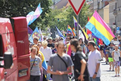 Christopher Street Day in Pirna will Zeichen setzen - Unter dem Motto "Vielfalt verbindet" soll auf dem Marktplatz ein Zeichen für Demokratie und Toleranz weit über die Stadtgrenzen hinaus gesetzt werden. Foto: xcitepress