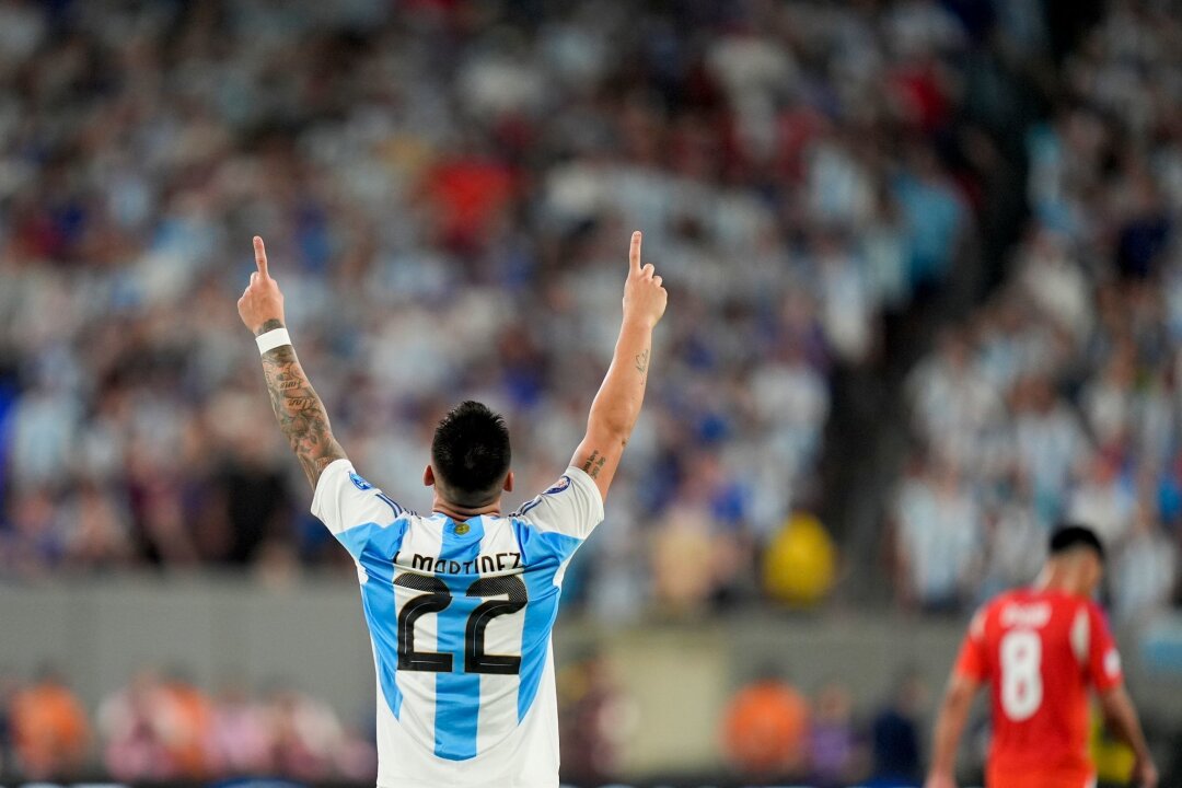Copa América: Argentinien siegt 1:0 - Sorgen um Assistenten - Lautaro Martínez traf zum späten 1:0.