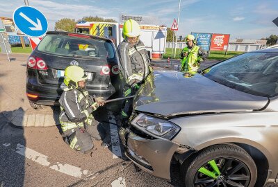 Crash in Glauchau: Drei verletzte Personen - Unfall in Glauchau mit drei leichtverletzten Personen. Foto: Andreas Kretschel