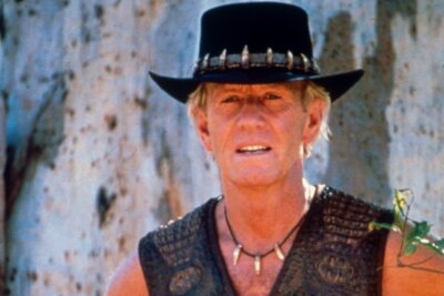 "Crocodile Dundee"-Star: Was macht eigentlich Paul Hogan? - 2001 zog nicht mal mehr der Charme von Mick Dundee: Der dritte Teil der Reihe, "Crocodile Dundee in Los Angeles", schaffte es nicht einmal, seine Produktionskosten wieder einzuspielen.