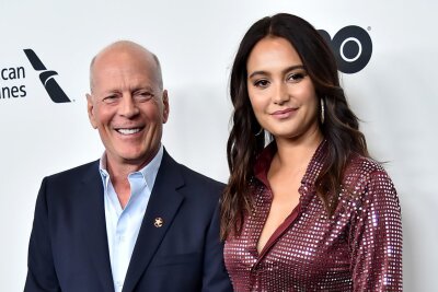 "Daddy wird sich nicht erholen": Bruce Willis' Töchter kennen traurige Wahrheit - Auch in schweren Zeiten steht Emma Heming-Willis ihrem Mann Bruce Willis zur Seite.