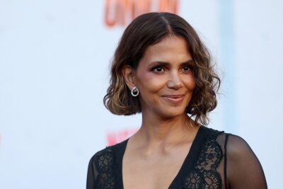 Darum verließ Halle Berry sechs Monate lang ihr Haus so gut wie nicht - Halle Berry konnte ihre Erfahrungen in der Pandemie-Zeit gut für ihre neue Rolle nutzen.