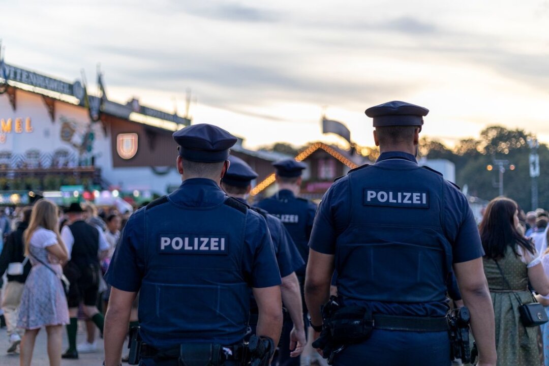 Das alles ist auf dem Oktoberfest verboten - Sicherheit wird auf dem diesjährigen Oktoberfest besonders großgeschrieben. Vieles ist nicht erlaubt.