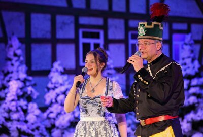 Das Erfolgsrezept der Erzgebirgsweihnacht: Ein Fest im Advent - Erzgebirgsweihnacht 2023: Das Original mit dem Erzgebirgsensemble Aue. Foto: Katja Lippmann-Wagner