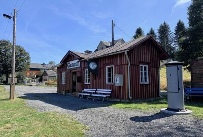 Das ist was für alle Nostalgiker: Das Vogtland hat wieder eine Mitropa - Die Einrichtung stammt aus dem ehemaligen Werdauer Bahnhofsgebäude. Foto: Pressebüro Repert