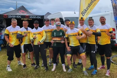 Das sind die Siegerfotos vom Heavy24-Fotowettbewerb - Team Bikestolz: "Wir sind eine gesellige Truppe aus Mitgliedern zwischen 16 und 60 Jahren, denen eine gute, gemeinsame Zeit genauso wichtig ist wie die Freude am Sport", sagen sie über sich. 