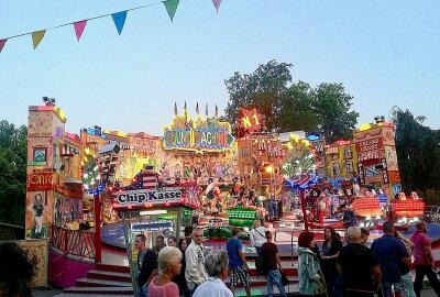 Der Countdown läuft: Limbacher Stadtparkfest beginnt - Startschuss zum Limbacher Stadtparkfest: Freibieranstich mit Oberbürgermeister Gerd Härtig am 12. Juli. Foto: Steffi Hofmann