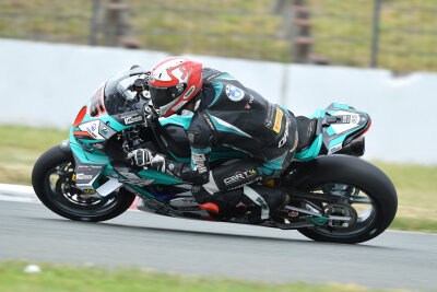 Der erste IDM-Renntag auf dem Schleizer Dreieck - Toni Finsterbuch war erneut der beste Sachse in der Klasse IDM Superbike. Foto: Ralf Reinhardt